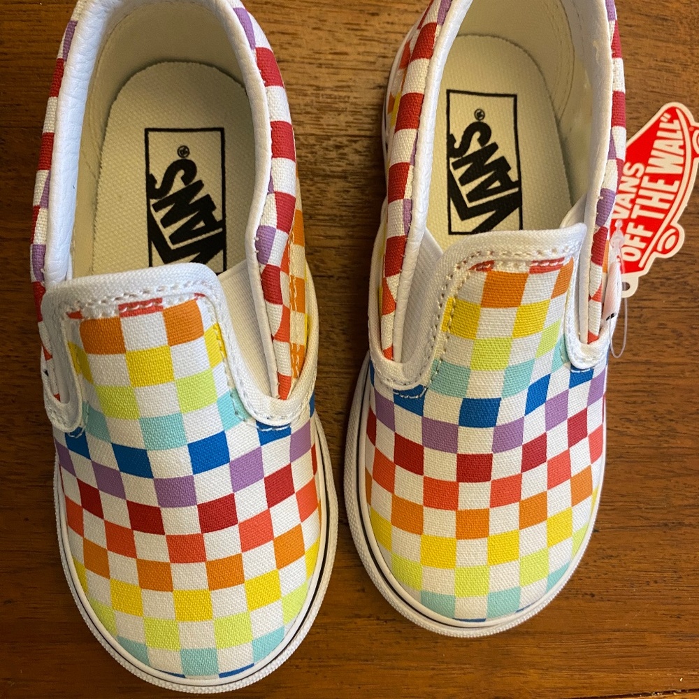 Classic Vans Slip-Ons Kids 8T NWT in box -rainbow check print